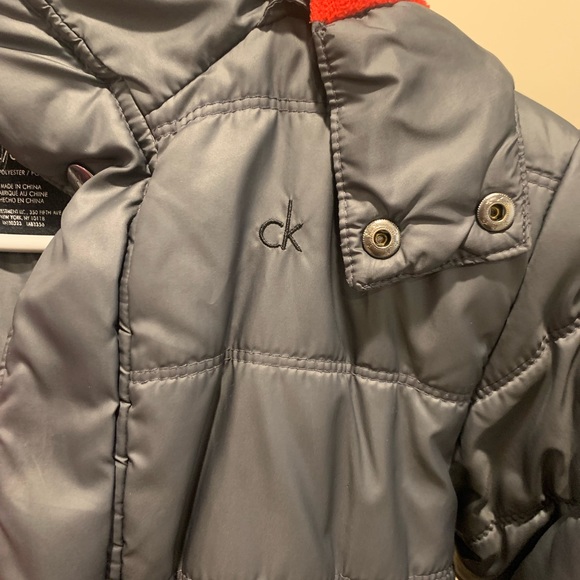Boys Calvin Klein winter jacket/coat grey size small - Picture 3 of 5